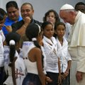 Brolių Castro gimtajame regione popiežius gyrė Bažnyčios pasiaukojimą
