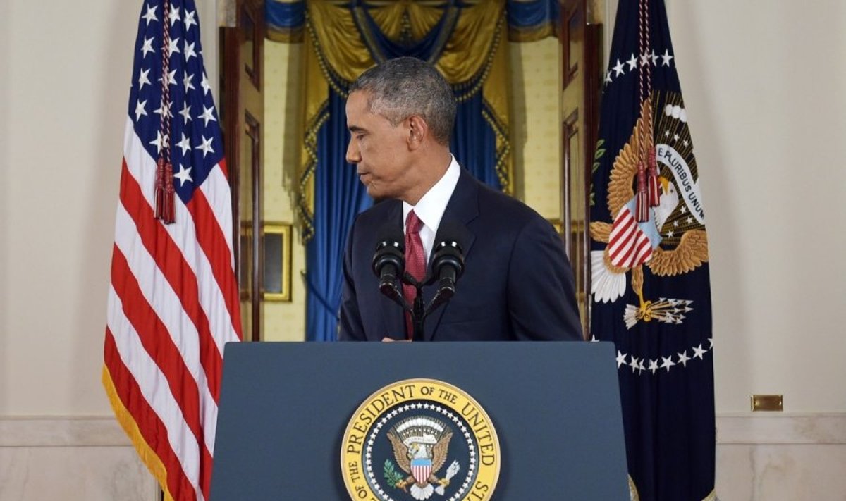 B. Obama pažadėjo smogti „Islamo valstybei“ Sirijoje ir išplėsti karines operacijas prieš ją Irake